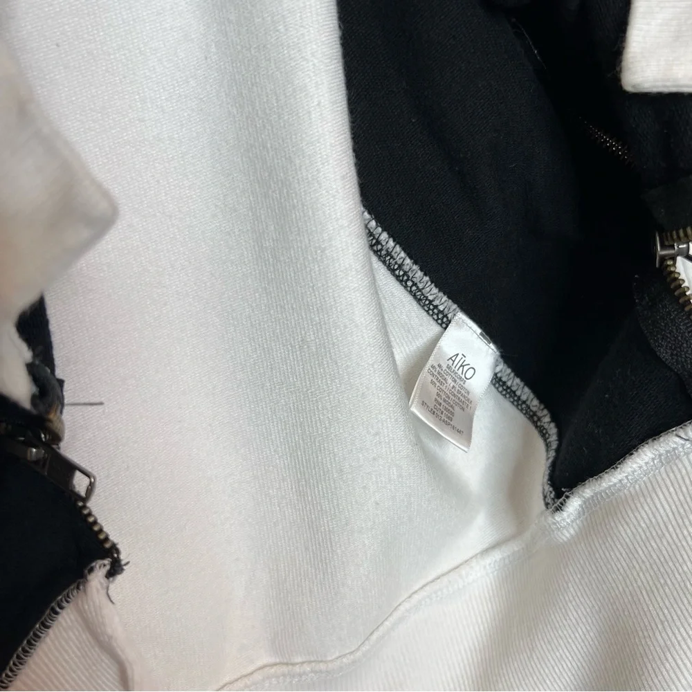 AIKO Colorblock Sweatshirt. Size Medium‎ - Picture 8 of 11